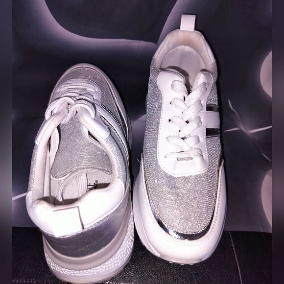 Rouge helium platform white and shiny silver platform tennis shoes size 7.5 - Picture 5 of 7